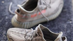 YEEZY SHOE